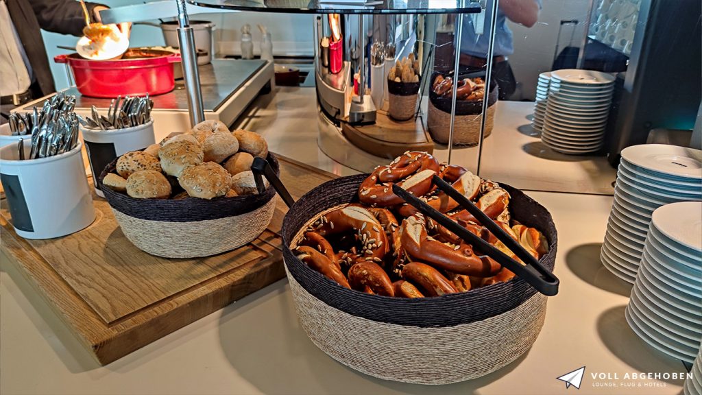 Lufthansa Hamburg Senator Lounge Essen
