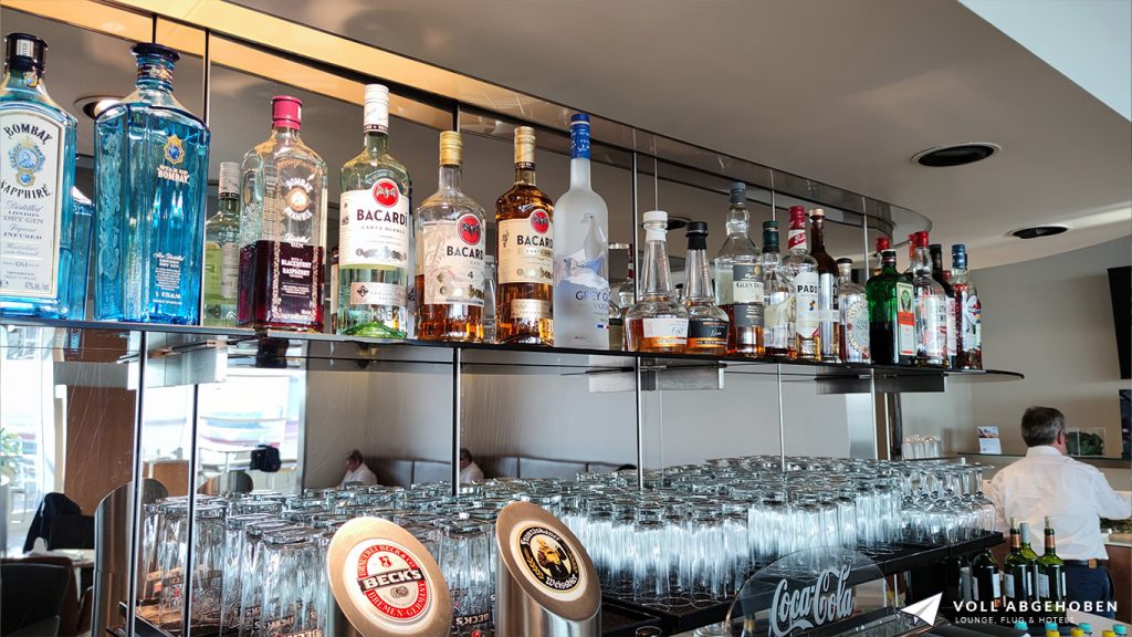 Lufthansa Hamburg Senator Lounge Bar